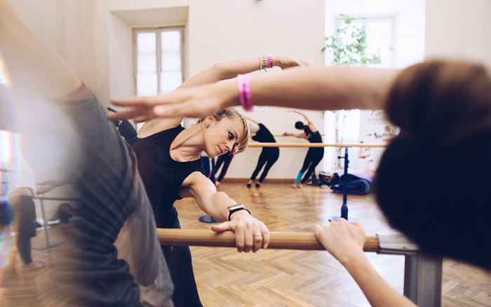 Pilates barre musica e sbarra scardinano il Pilates